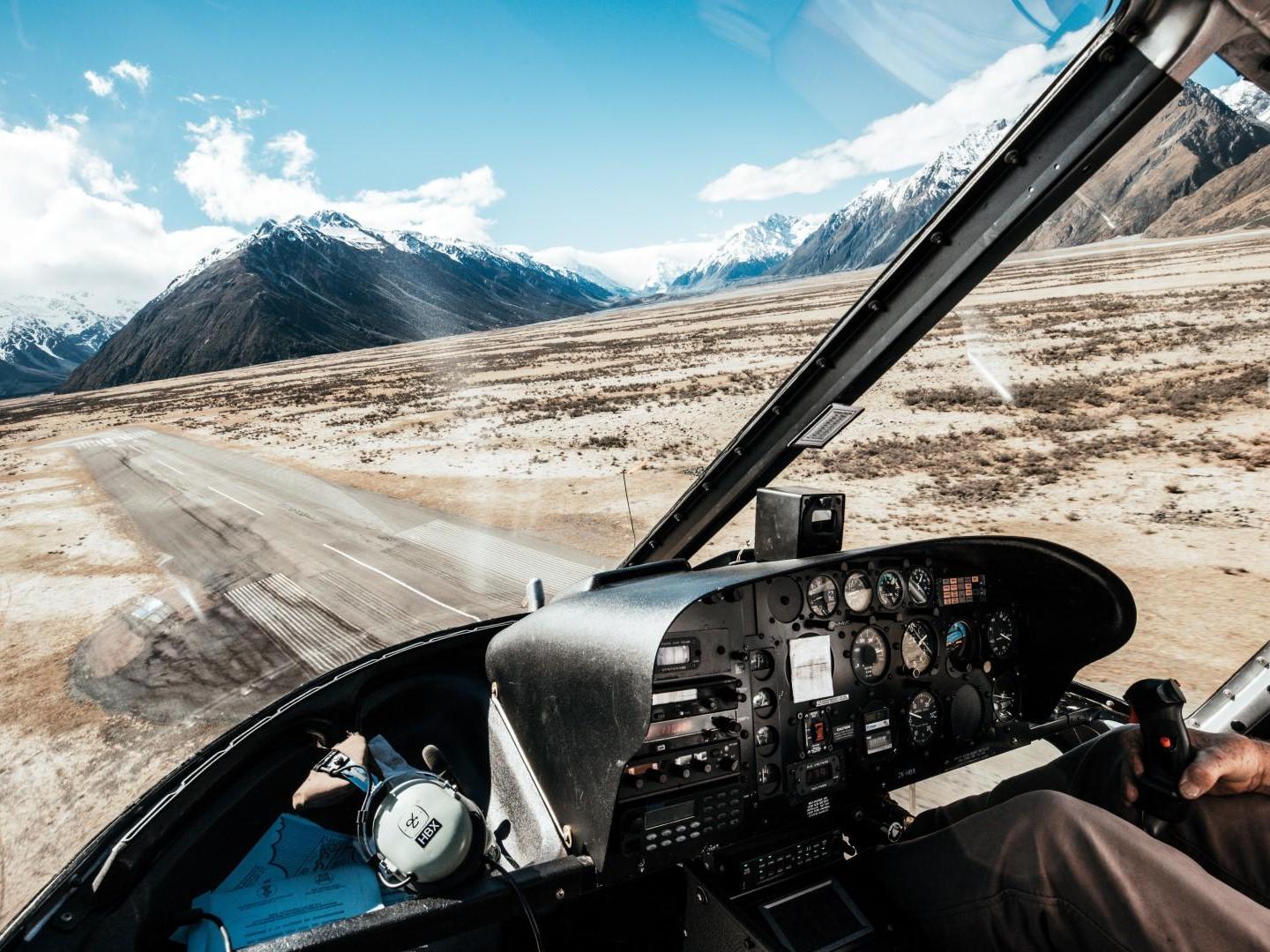 Cock view on a helicopter